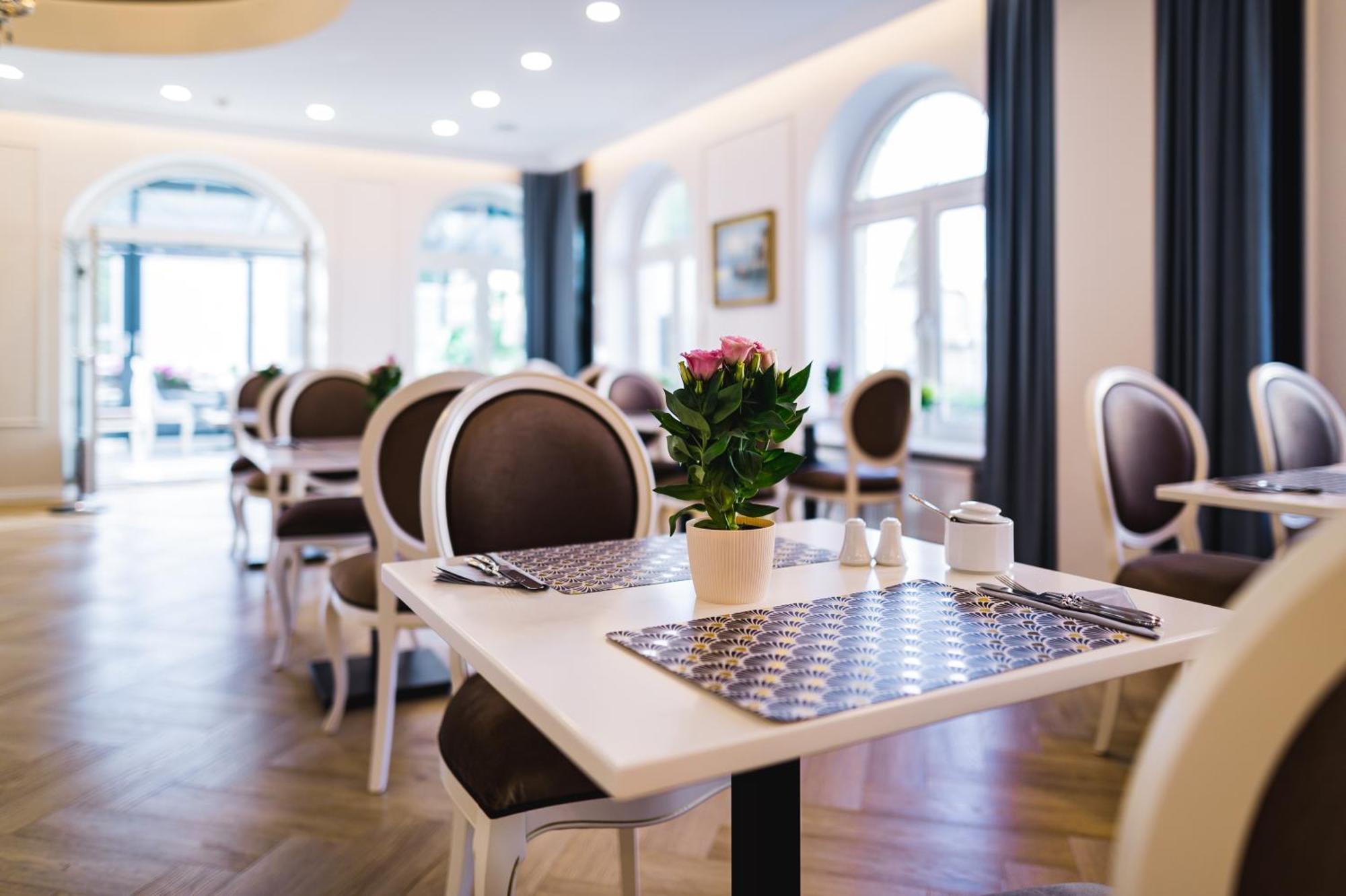 Moris Boutique Beach Hotel Gdansk Ngoại thất bức ảnh