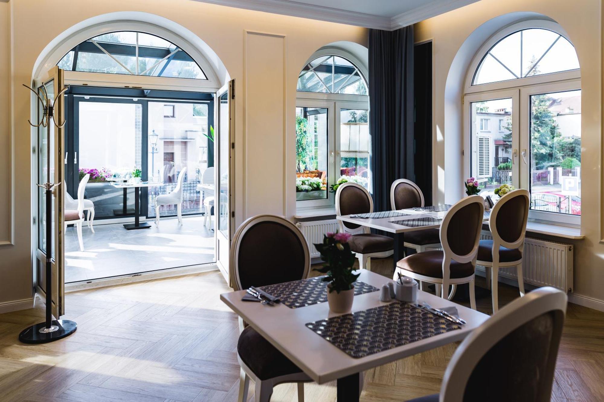 Moris Boutique Beach Hotel Gdansk Ngoại thất bức ảnh
